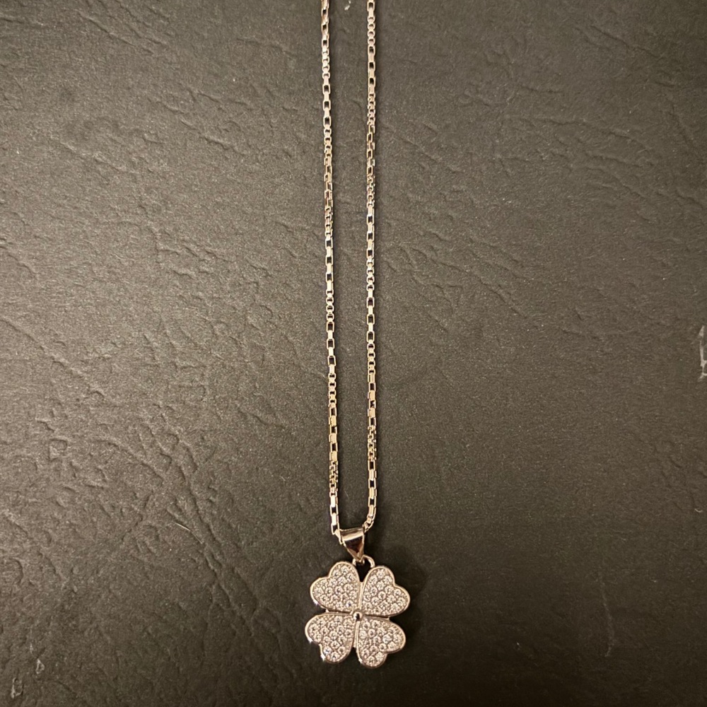 Baublebar White GP Stainless Steel Four Leaf Clover Pendant 18" Chain Necklace - Picture 9 of 13